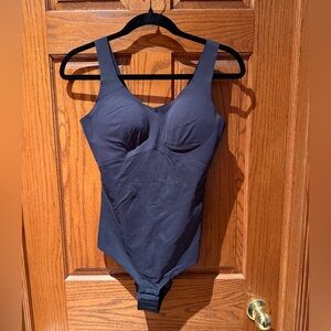 Honeylove NWOT Black Women's Bodysuit - M